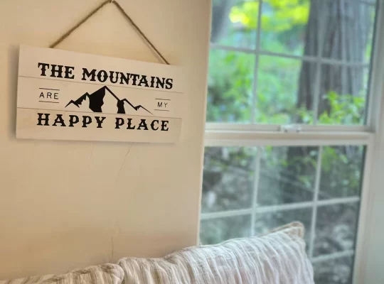 Shared Queen / Daybed room with En Suite